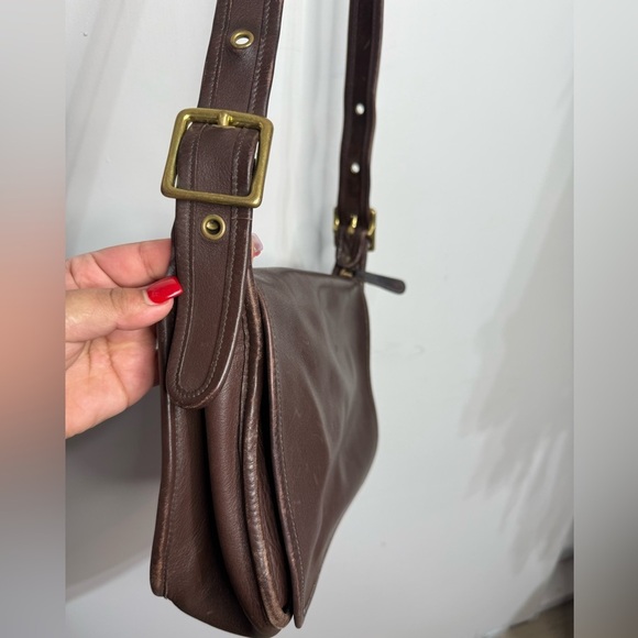 Vintage Coach 9951 Patricia Legacy Brown Leather
Messenger Shoulder Bag - Picture 4 of 13